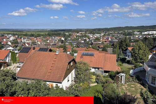 Aussicht vom Balkon - Vermietete 3,5-Zimmer-DG-Wohnung mit herrlicher Aussicht in Denkingen
