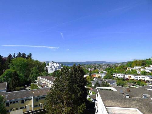 Traumhafte Weitsicht mit Seeblick - 3 Zimmer Etagenwohnung in Überlingen