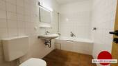 Bad mit Badewanne! - 