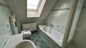 Badezimmer Dachgeschoss - 