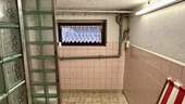 Kellerraum mit Dusche und WC - 