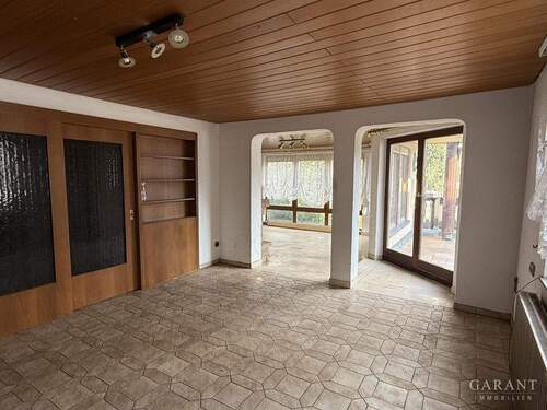 Wohnzimmer EG - 1 Zimmer Mehrfamilienhaus, Wohnhaus zum Kaufen in Aichtal