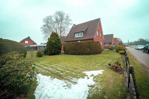 Garten - 6 Zimmer Einfamilienhaus in Oederquart