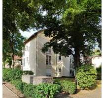 Viel Grün und dennoch in der Großstadt - schöne 2-RWE, vermietet, mit eigenem Gartenanteil im Leutzscher Villenviertel - Leipzig