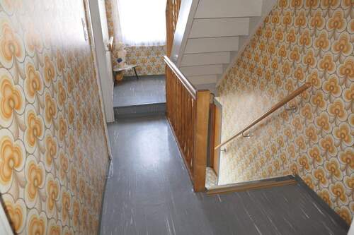 EG Flur/Treppenhaus - 