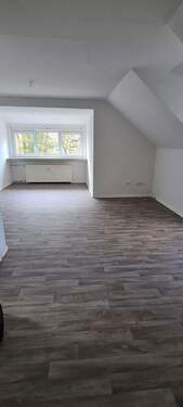 Wohnzimmer - 3 Zimmer Etagenwohnung zum Kaufen in Bad Eilsen