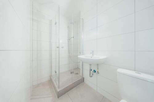 Bad - 3 Zimmer Etagenwohnung zum Kaufen in Bergisch Gladbach