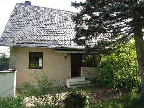 Rückseite - Einfamilienhaus mit 175,50 m&sup2; in Plauen zum Kaufen