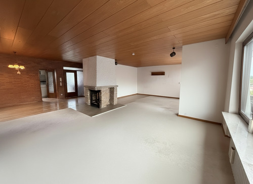 Wohnzimmer mit Kamin - 