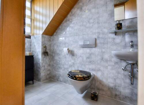 Gäste WC - Etagenwohnung mit 165,00 m² in Ansbach / Elpersdorf bei Ansbach zur Miete