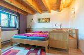 Schlafzimmer (1) - Einfamilienhaus mit 360,00 m&sup2; in Windorf zum Kaufen