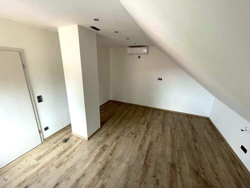 Schlafzimmer - aktueller Zustand - 