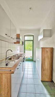 Küche - Renovierte Zweiraumwohnung mit EBK und Balkon * ruhig * 2. OG * Abstellraum * helle Räume * Stuck * Altbau saniert