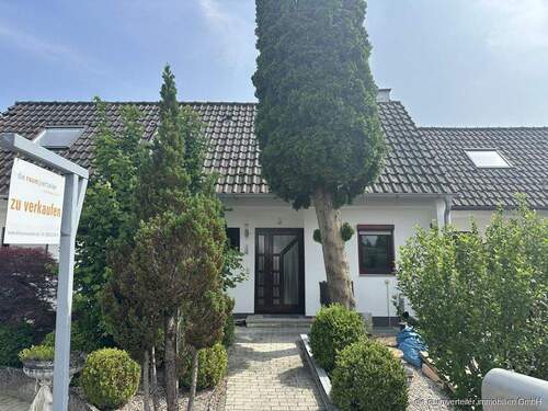 Ansicht - 5 Zimmer Reihenmittelhaus in Feldkirchen-Westerham