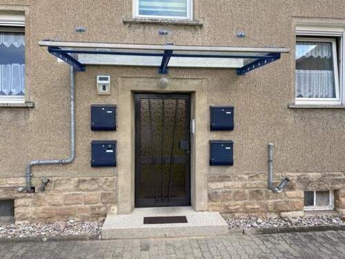 Haustür - Etagenwohnung in Nebra (Unstrut) zum Kaufen