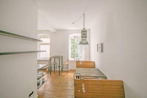 Küche mit Essbereich - Bezugsfreie 2-Zi-Whg zzgl. Wohnküche im 1. OG Manteuffelstr. Höhe Paul-Lincke-Ufer (WE11)