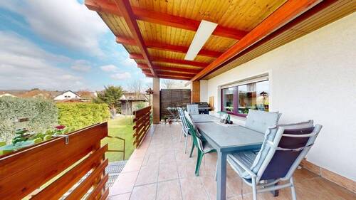 Überdachte Terrasse mit Weitblick - 