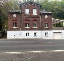 Denkmalgeschütztes Zweifamilienhaus mit großzügigem Garten, großer Terrasse und Garage zu verkaufen in Werdohl-Bärenstein…