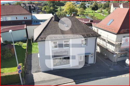 Vogelperspektive I - Haus mit unterschiedlichen Optionen sucht Sie!