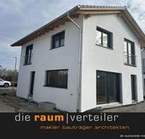 Baubeginn erfolgt: Neubau Einfamilienhaus in Bruckmühl, 5-Zi., ca. 125 qm Wfl., Süd-West-Grundstück