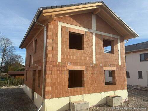 Baufortschritt - 5 Zimmer Einfamilienhaus in Bruckmühl