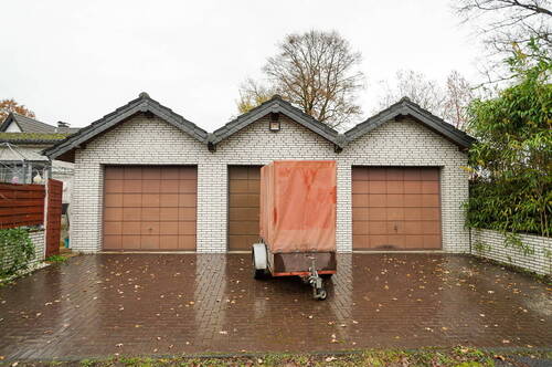 Dreifachgarage - 