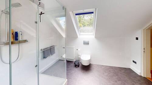 Badezimmer 2. OG - 