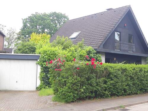 Straßenansicht - Einfamilienhaus mit 116,00 m² in Düsseldorf zum Kaufen