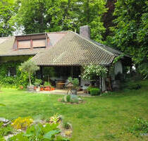 Uneinsehbar - Reihenendhaus auf traumhaftem Grundstück - Grünwald