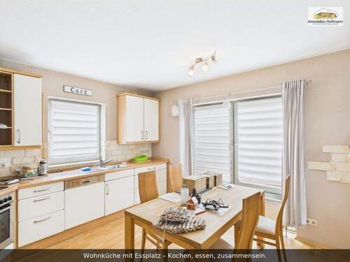 10_Wohnkueche_mit_Essplatz - 