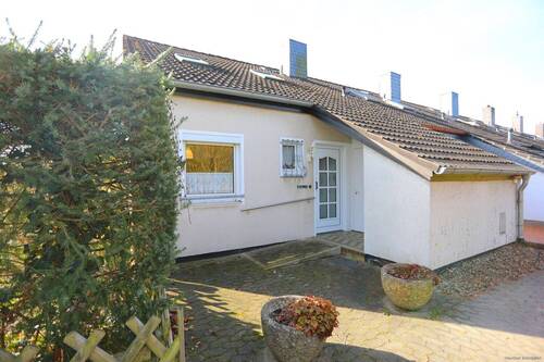 Außenansicht - Großes Grundstück - Garage - Reihenendhaus im beliebten Handwerkerviertel