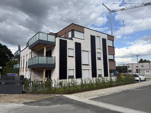Außenansicht - Modernes Wohnen im nachhaltigen Holz-Hybrid-Haus
