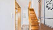 Eingangsbereich - 5 Zimmer Einfamilienhaus zum Kaufen in Reutlingen