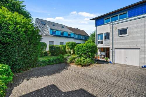 Außenansicht - 5 Zimmer Reihenendhaus zum Kaufen in Renningen