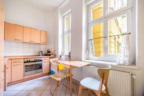 Küche mit Esstisch - Terrassenwohnung mit 40,00 m² in Berlin zum Kaufen