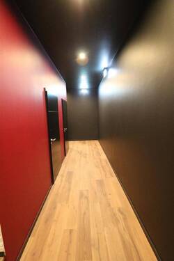 Zugang Notausgang und WCs - 