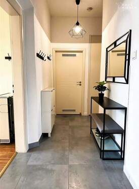 Flur - (KI generiert) - 3 Zimmer Etagenwohnung in Fürth