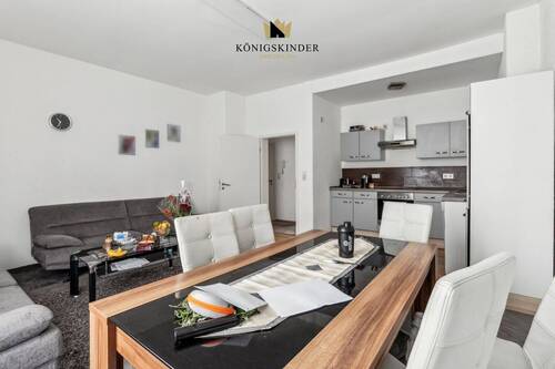 Ess-und Wohnzimmer für eine gemütliches Zusammensein - 4 Zimmer Etagenwohnung zum Kaufen in Heilbronn