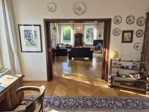 Wohnzimmer - 7 Zimmer Doppelhaushälfte in Köln