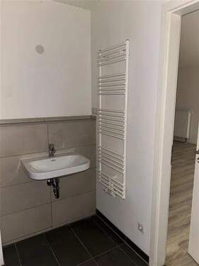 1ab4bf5a-d9ca-417b-a8c4-9db7c3bbd0ad - 