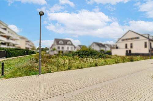 Grundstück Straßenansicht - Grundstück zum Kaufen in Neu-Isenburg