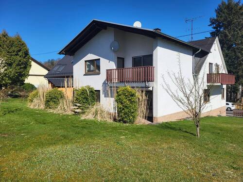 Gartenansicht - 1 Zimmer Mehrfamilienhaus, Wohnhaus zum Kaufen in Niederelbert