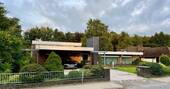 Vordere Hausansicht - 9 Zimmer Bungalow zum Kaufen in Uetersen
