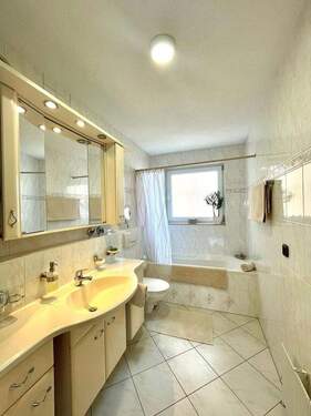 Bild 3 - 5 Zimmer Etagenwohnung in Bietigheim-Bissingen