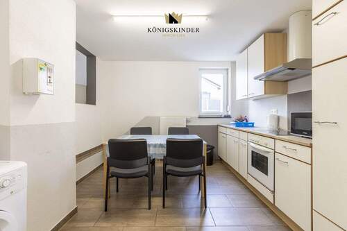 Küche mit Waschmaschine - 