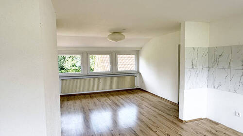 Wohnzimmer/Küche DG - 