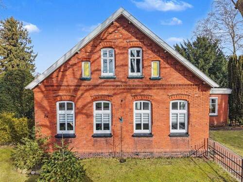 Außenansicht - 7 Zimmer Einfamilienhaus zum Kaufen in Detern