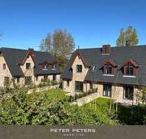 Neubau von drei exklusiven Doppelhäusern mit 4 Ferien- und 2 Dauerwohnungen - Tinnum