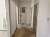 Flur - 3 Zimmer Etagenwohnung zur Miete in Bremen