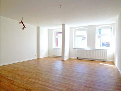 Wohnzimmer - 3 Zimmer Etagenwohnung zur Miete in Bautzen